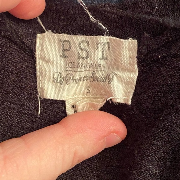 Project Social T Easy V-Neck Tank Top with Distressed Hems Urban Outfitters - Picture 7 of 9